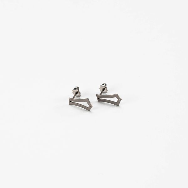 La Geometrie Matte Studs