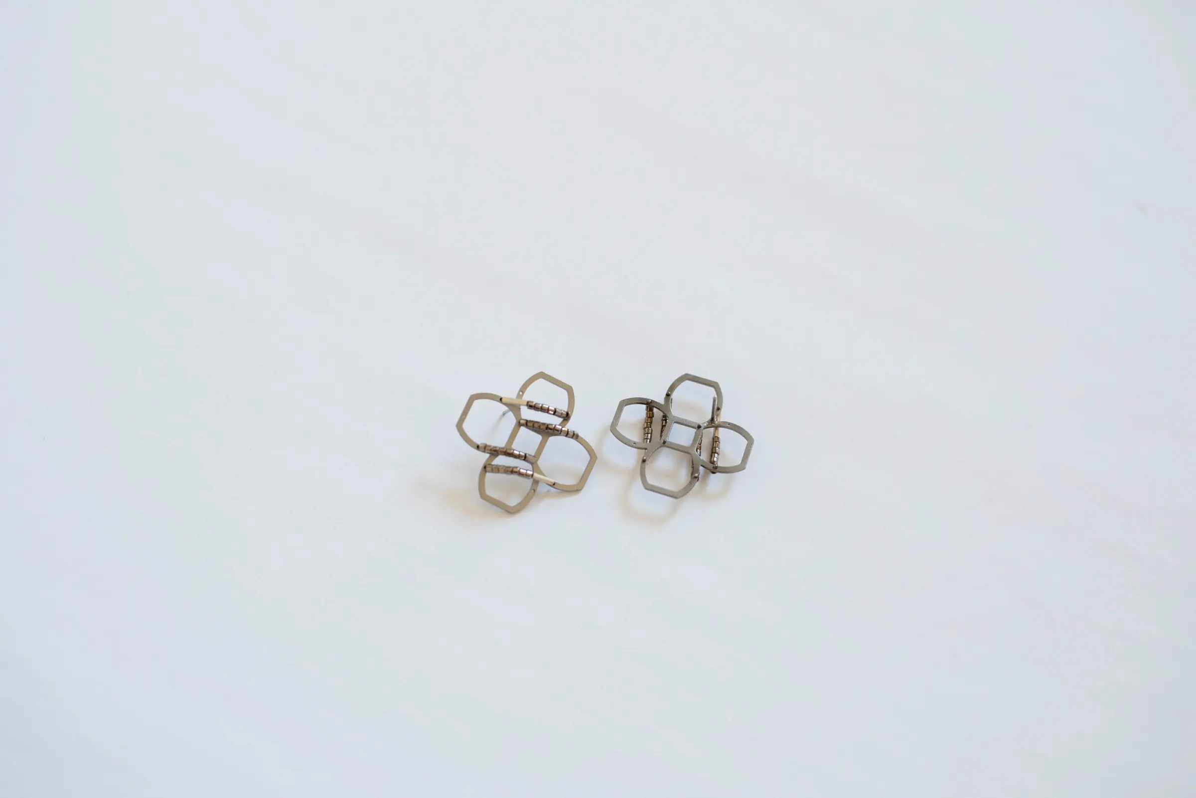 La Geometrie Seed-Bead Quadrant Earrings — image 1 of 3