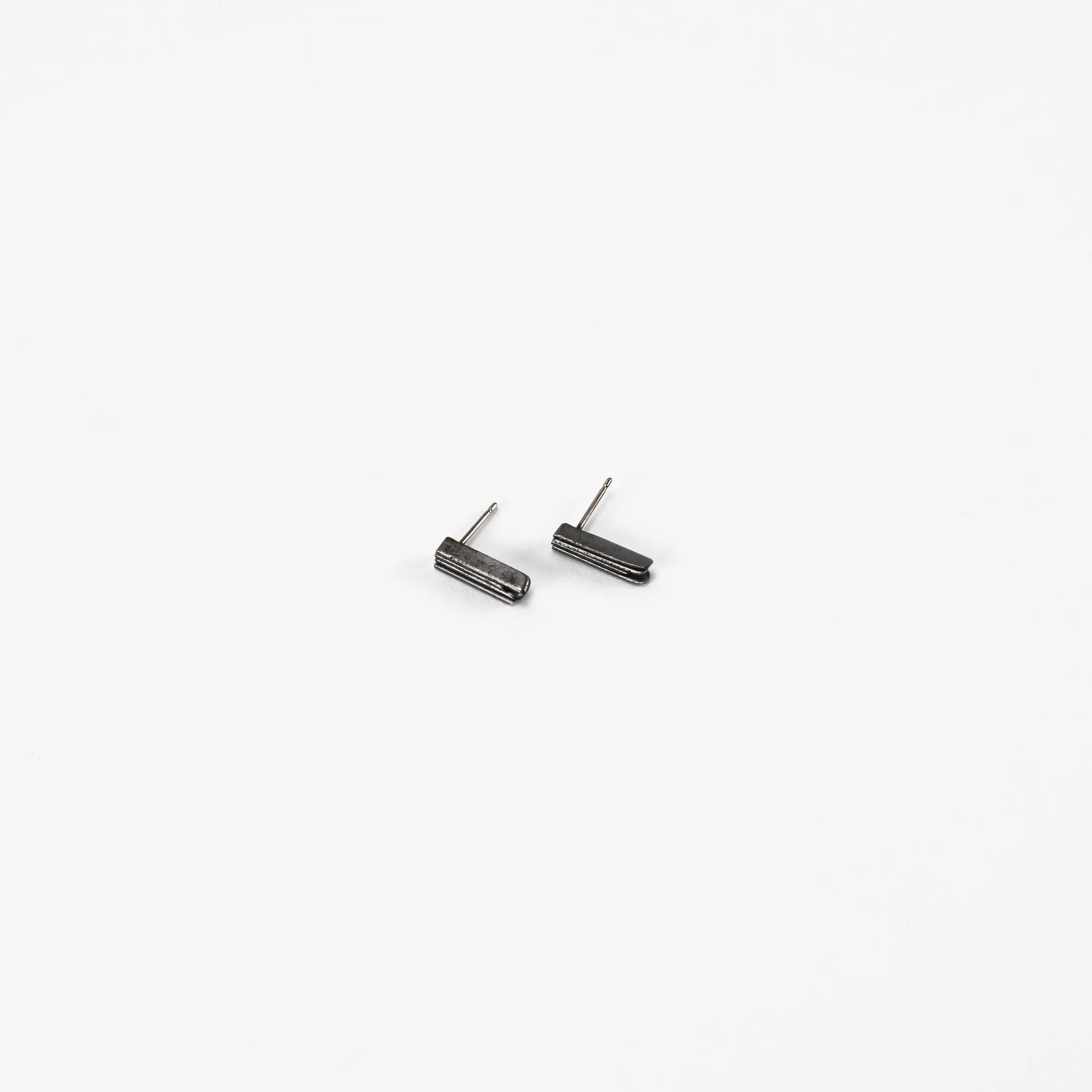 Sweeper Blade End Stack Profile Earrings — image 3 of 6