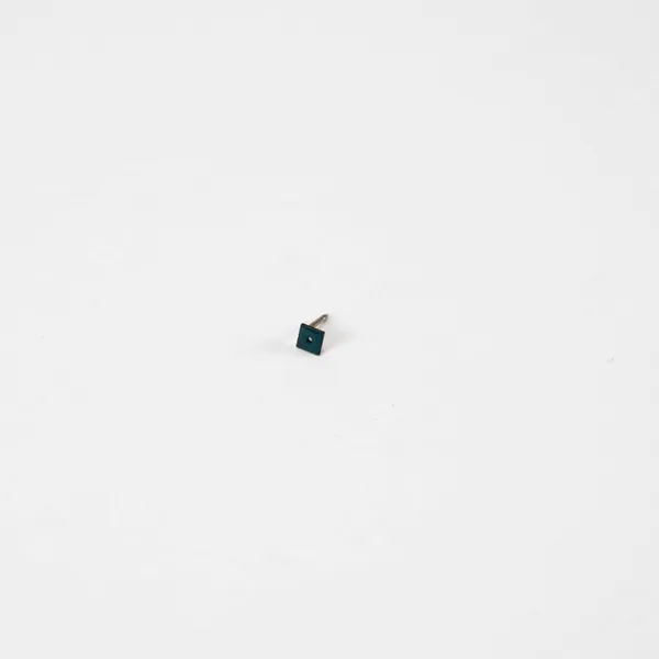 resist - single pixel - pin